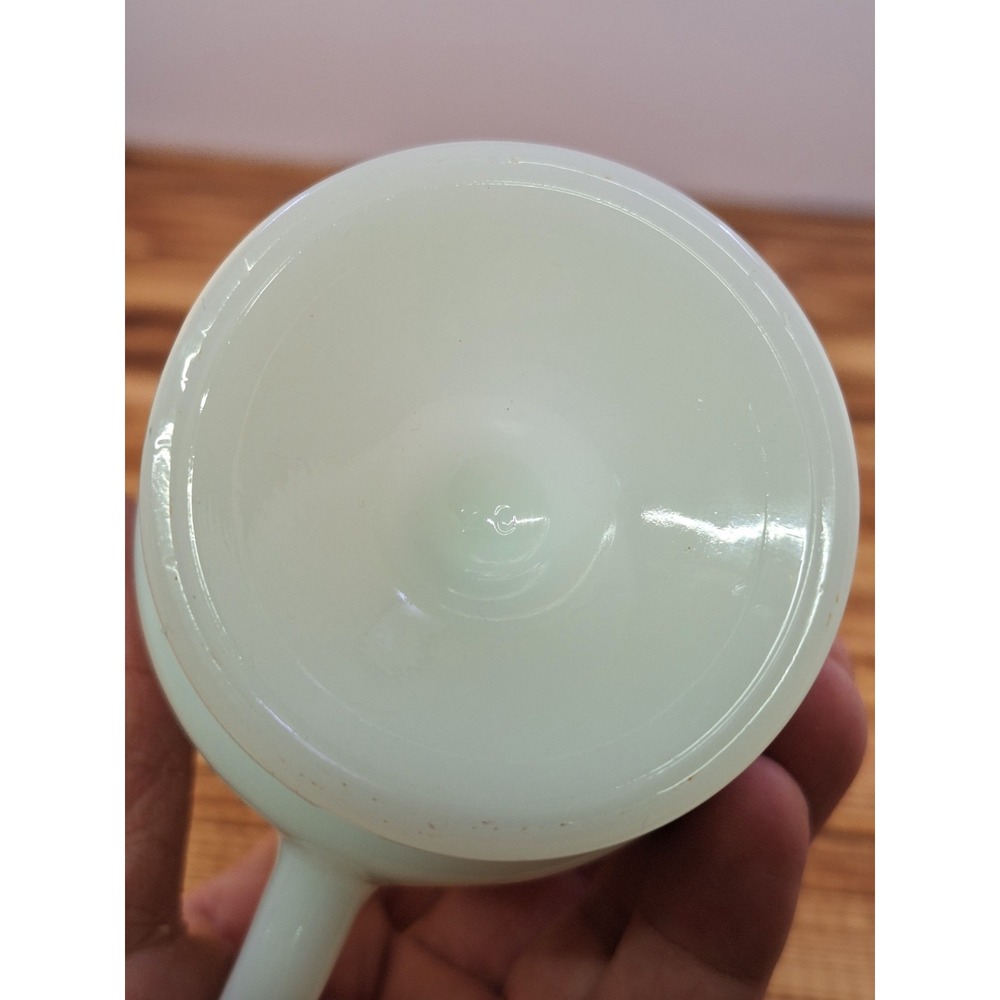 VTG Sea World Anchor Hocking Shamu Fire King Pedestal Mug Milk Glass Coffee - Picture 6 of 8